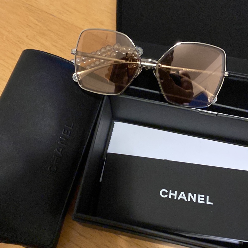 Chanel ! Mother of Pearl